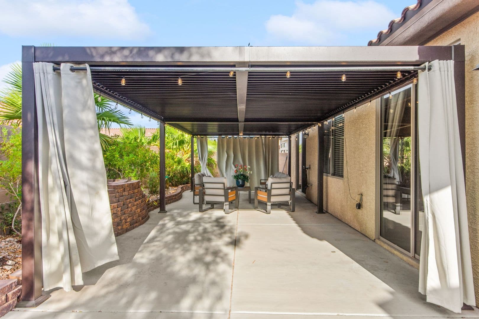 Las Vegas House: 7568 Stray Horse Ave