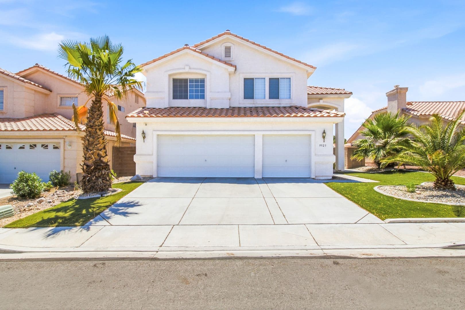 Las Vegas House: 9923 Vermillion Cliffs Ave