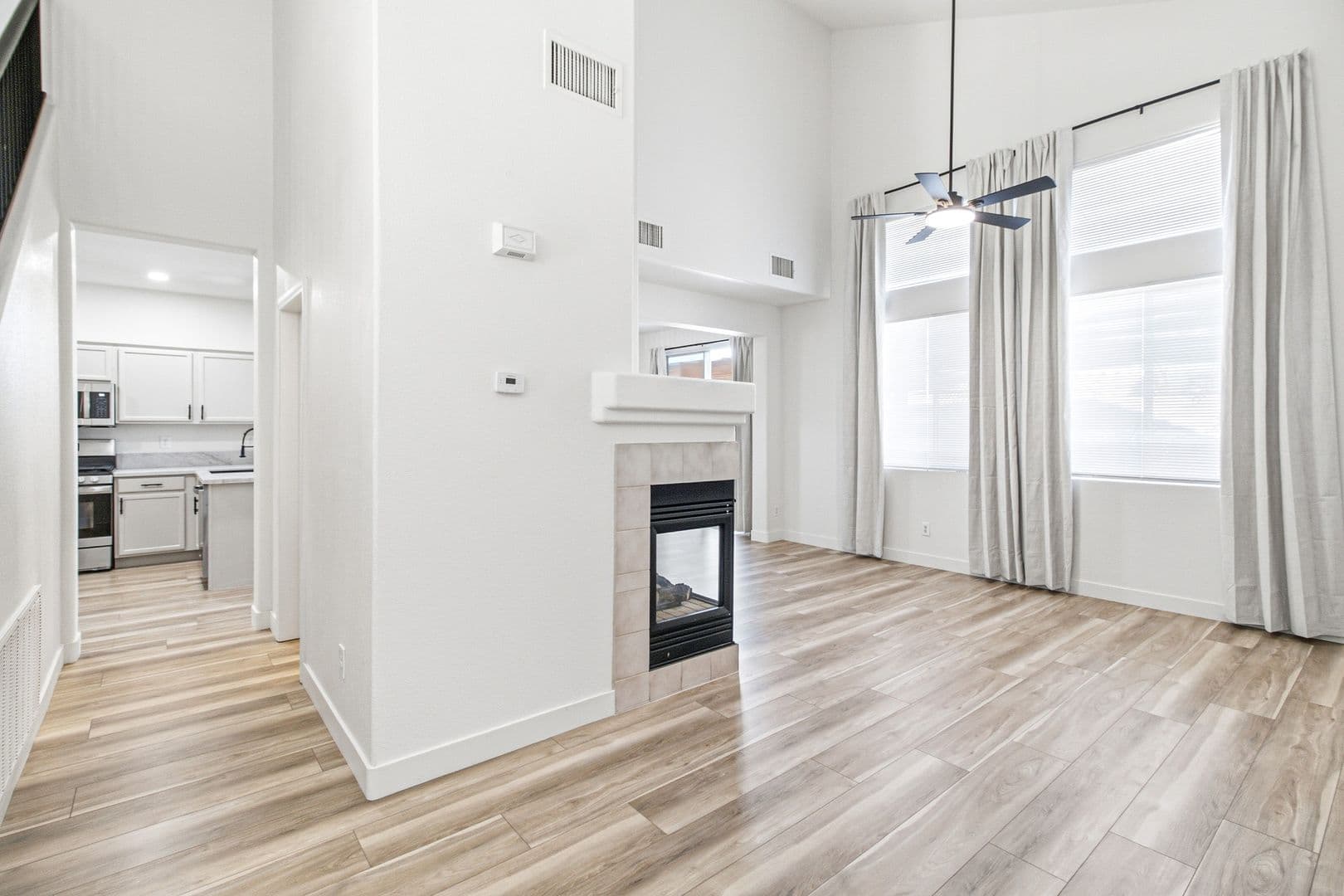 Henderson House: 2760 Saigon Dr