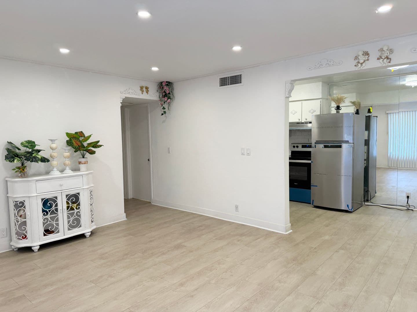 Las Vegas Condo: 575 S. Royal Crest Circle