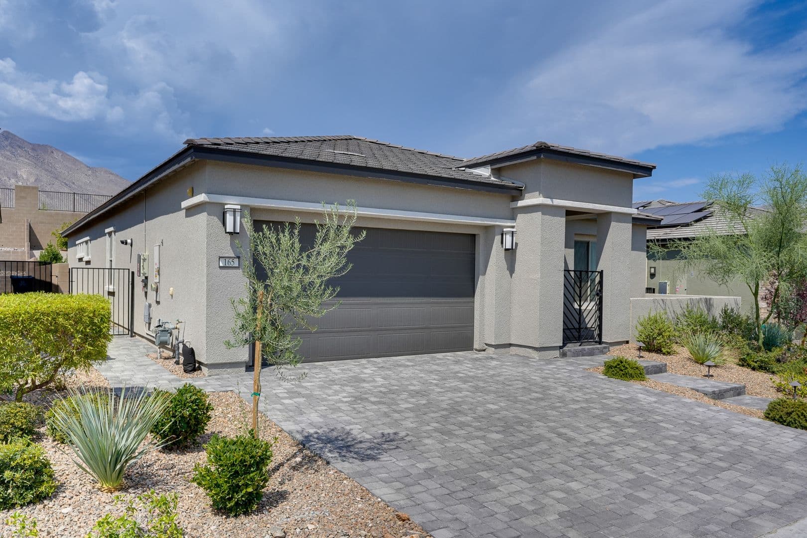Las Vegas House: 165 Springbough Ln