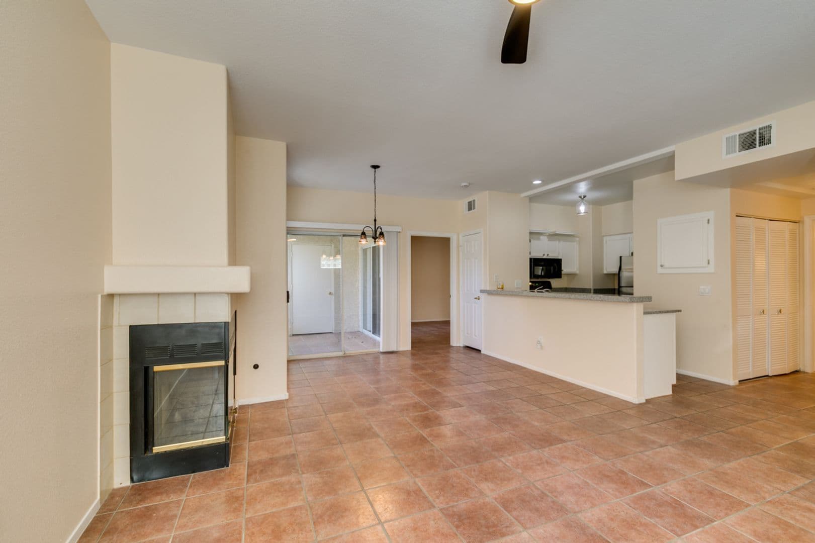 Henderson House: 2251 Wigwam Pkwy #1016
