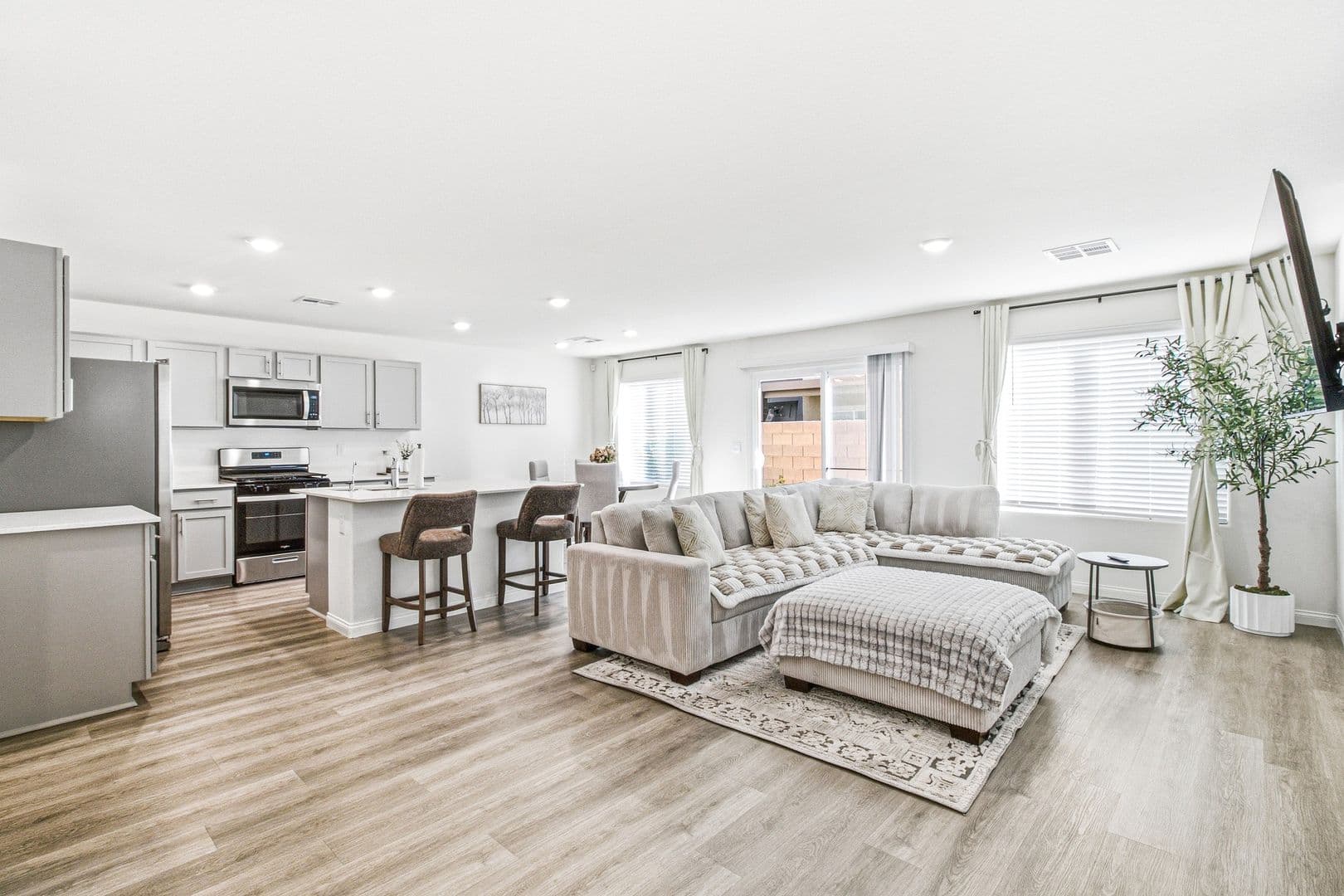 Las Vegas House: 3499 La Cura Ave
