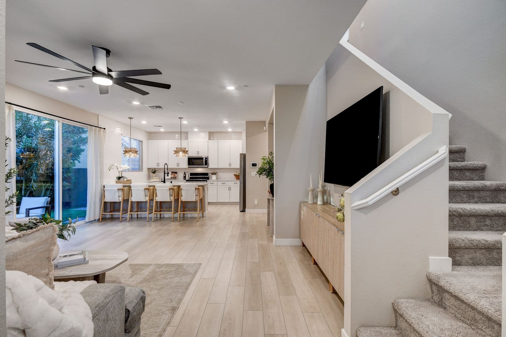 Henderson House: 3568 Anastagio Lane