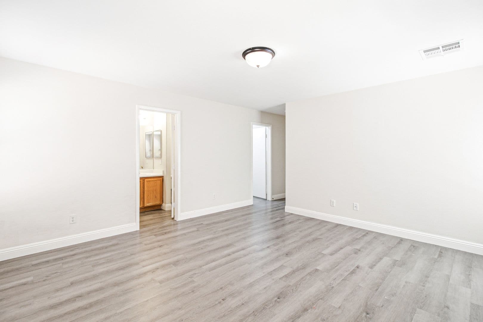 Henderson House: 183 White Butte