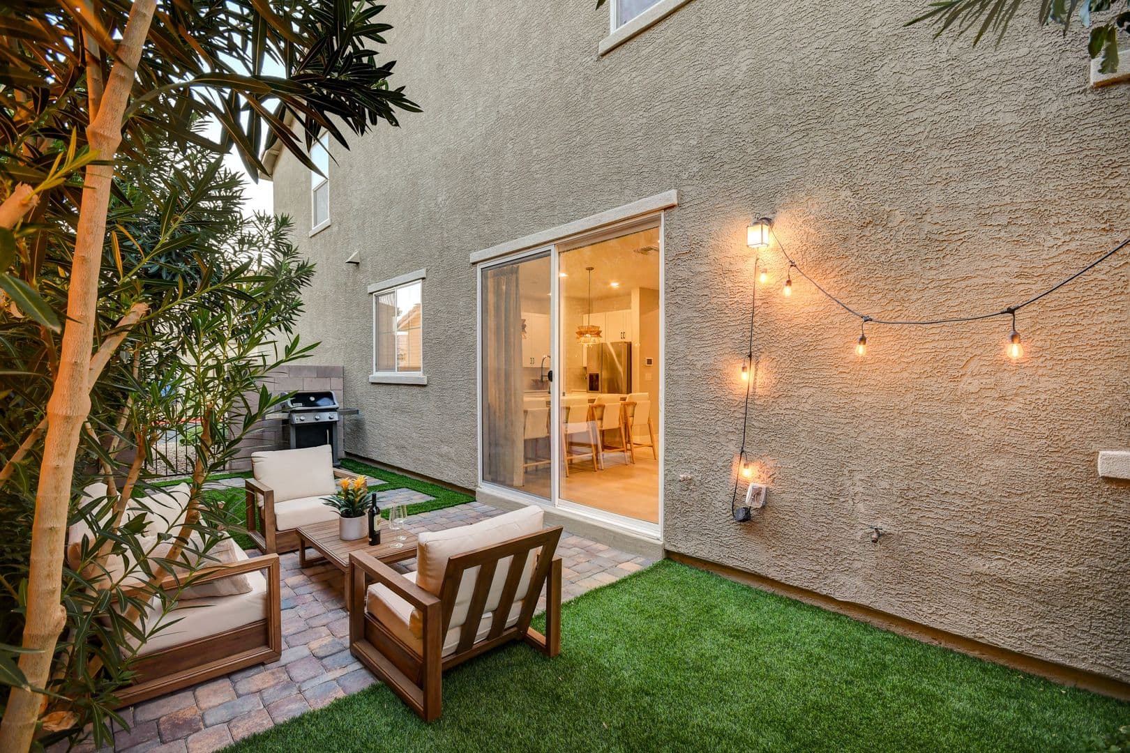 Henderson House: 3568 Anastagio Lane