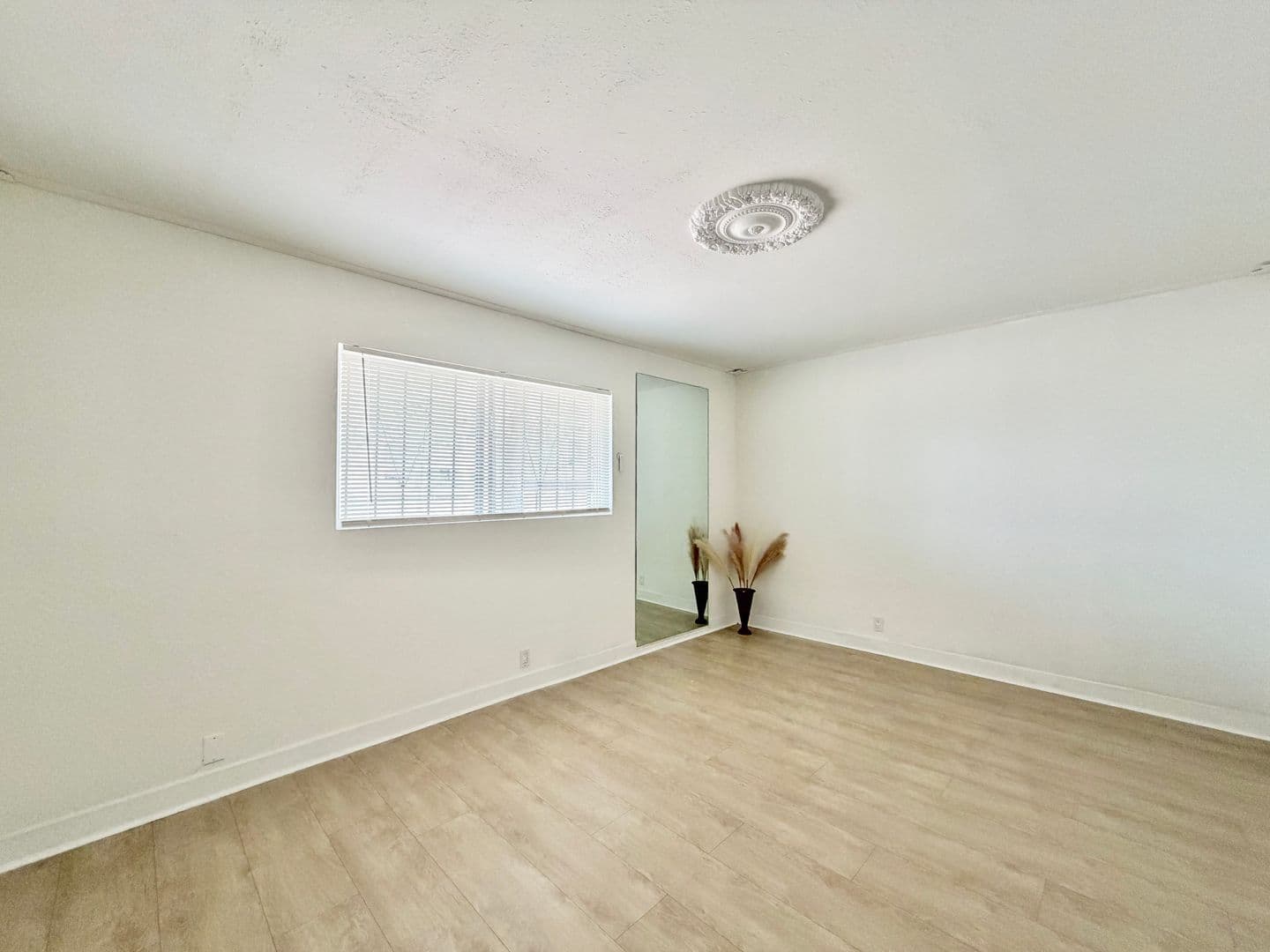 Las Vegas Condo: 575 S. Royal Crest Circle