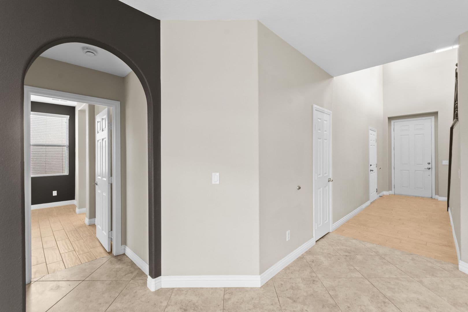 Las Vegas House: 7568 Stray Horse Ave