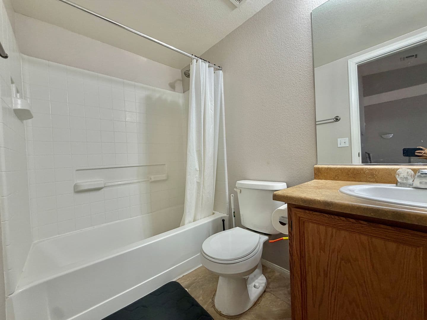 Henderson Townhome: 62 Blue Beak Way
