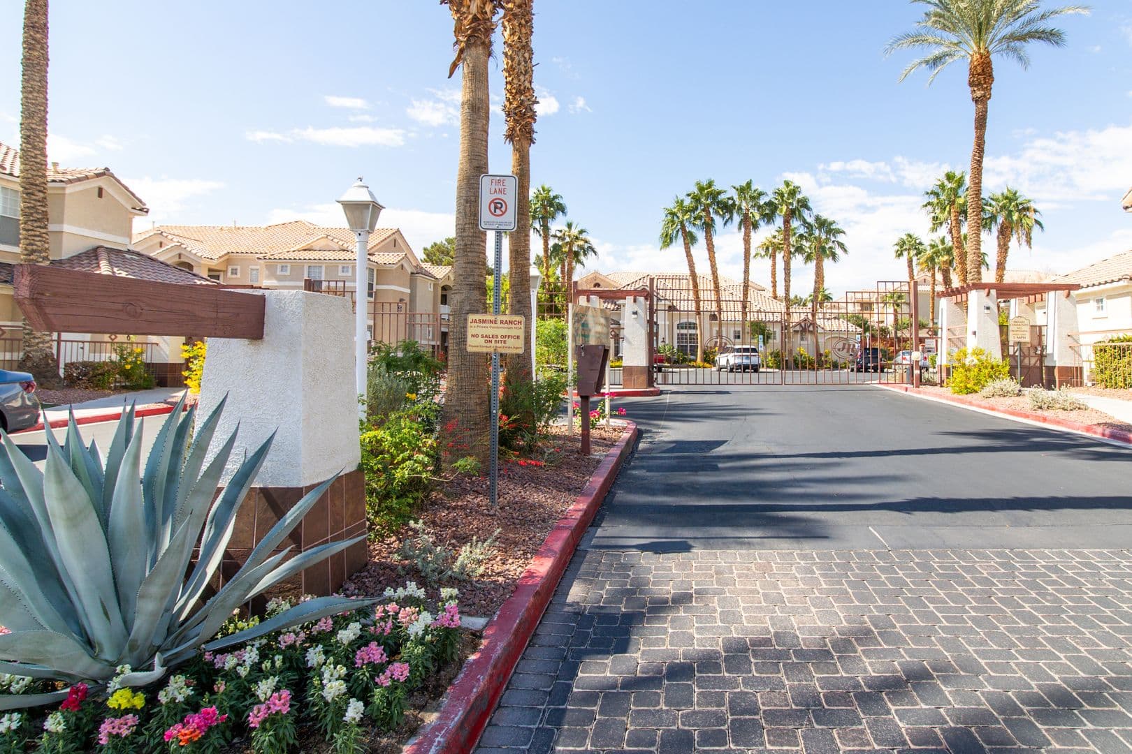 North Las Vegas House: 5855 Valley Dr
