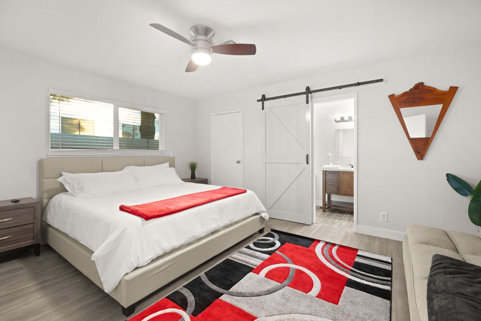 Las Vegas House: 615 S 10th St Unit A