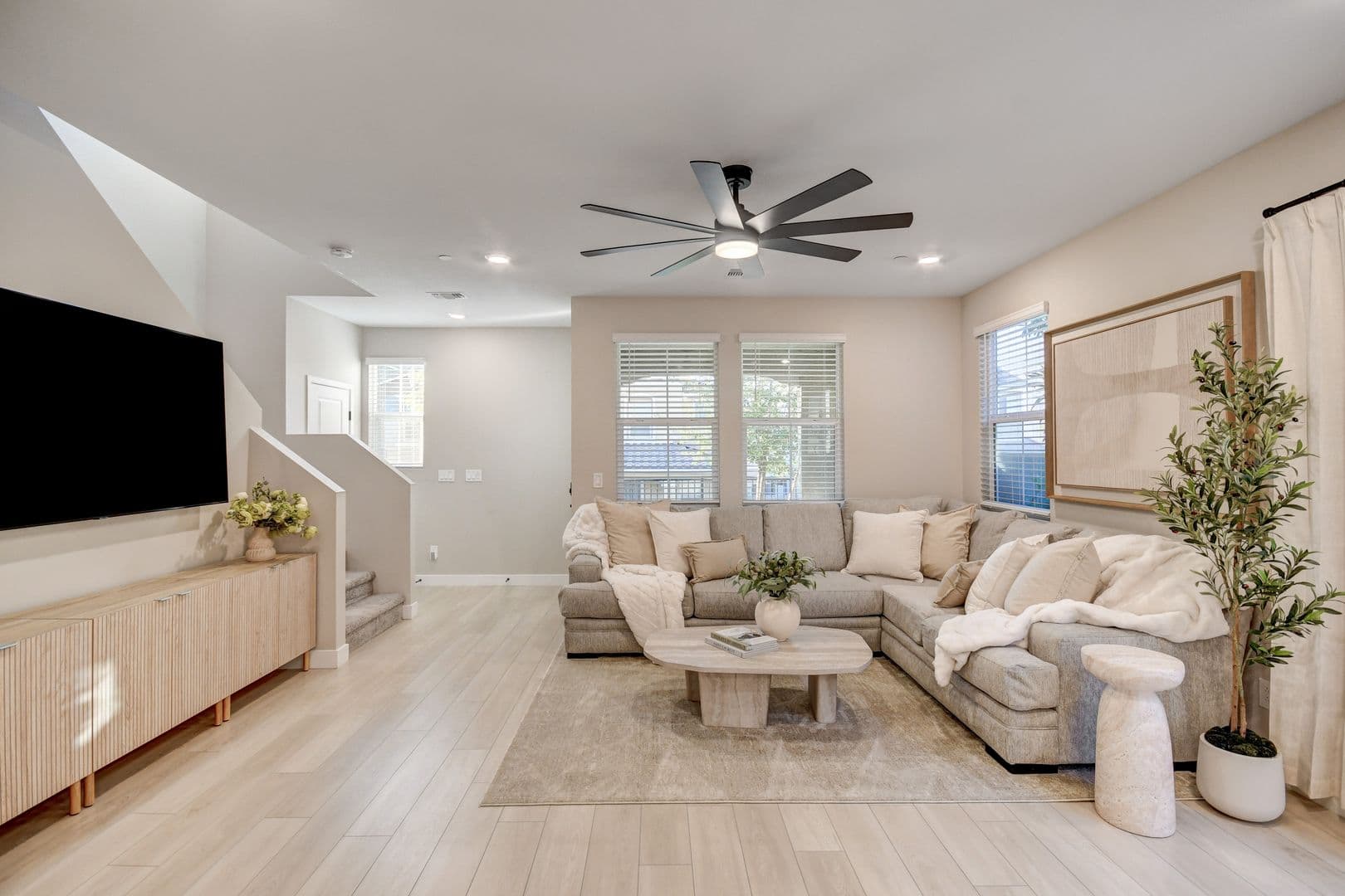 Henderson House: 3568 Anastagio Lane