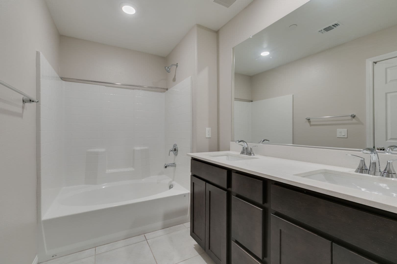 Henderson House: 2604 Ercolano St