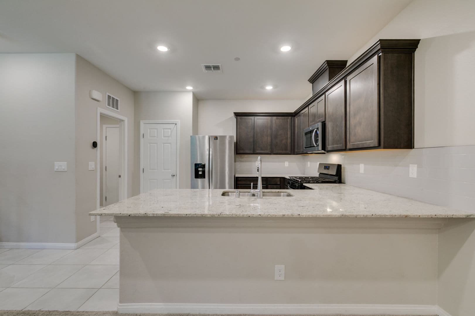 Henderson House: 2604 Ercolano St
