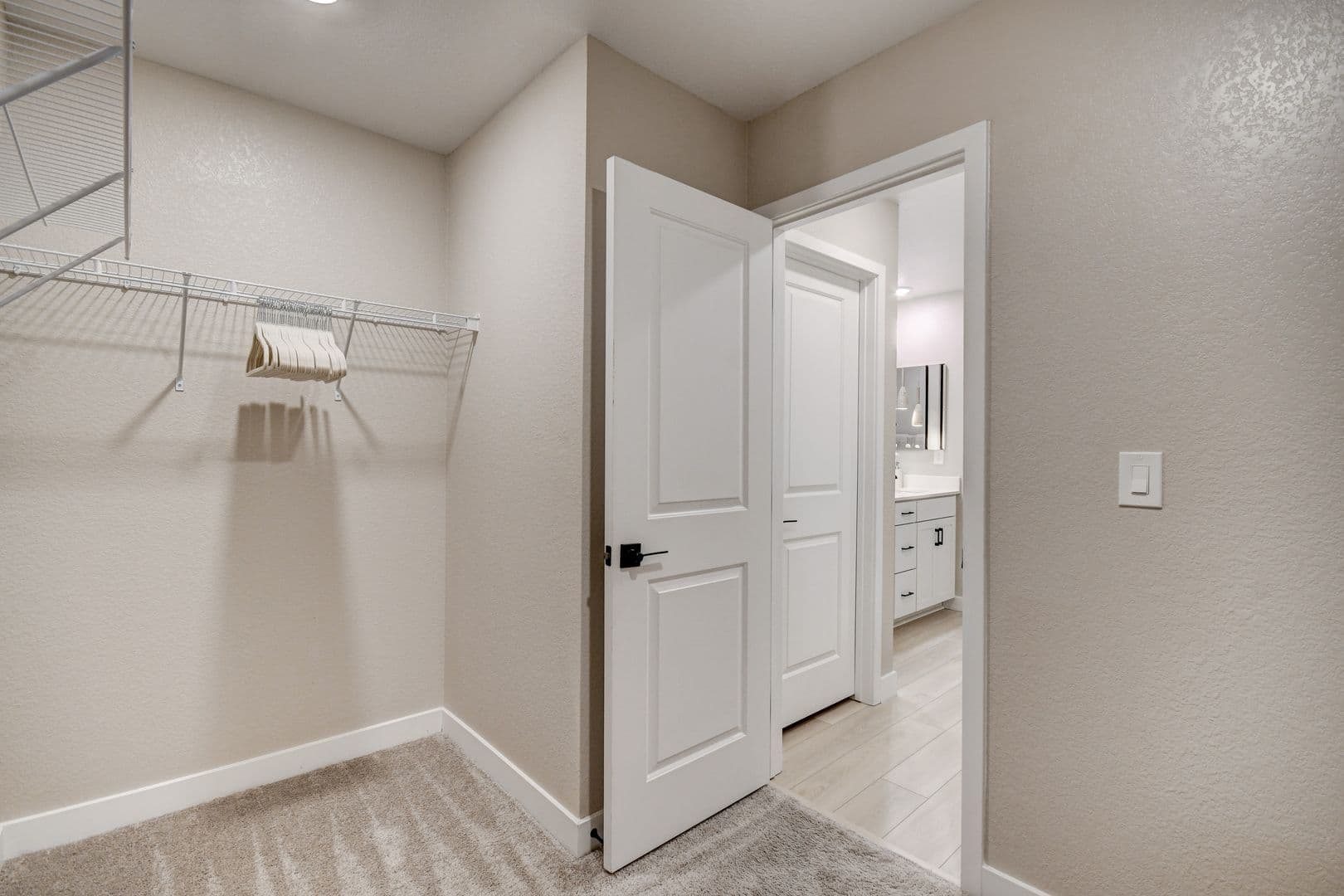 Henderson House: 3568 Anastagio Lane