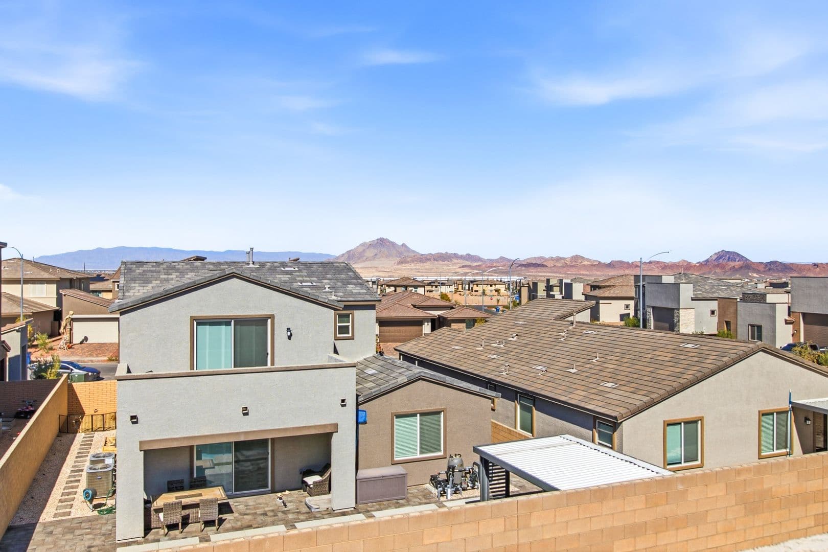 Henderson House: 320 Isla Enclave Way