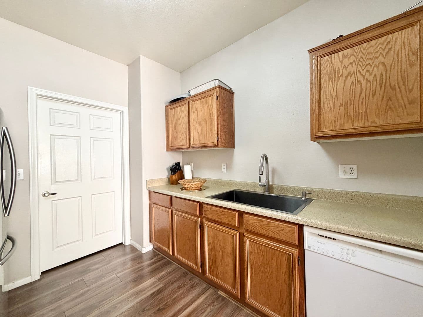 Henderson Townhome: 62 Blue Beak Way