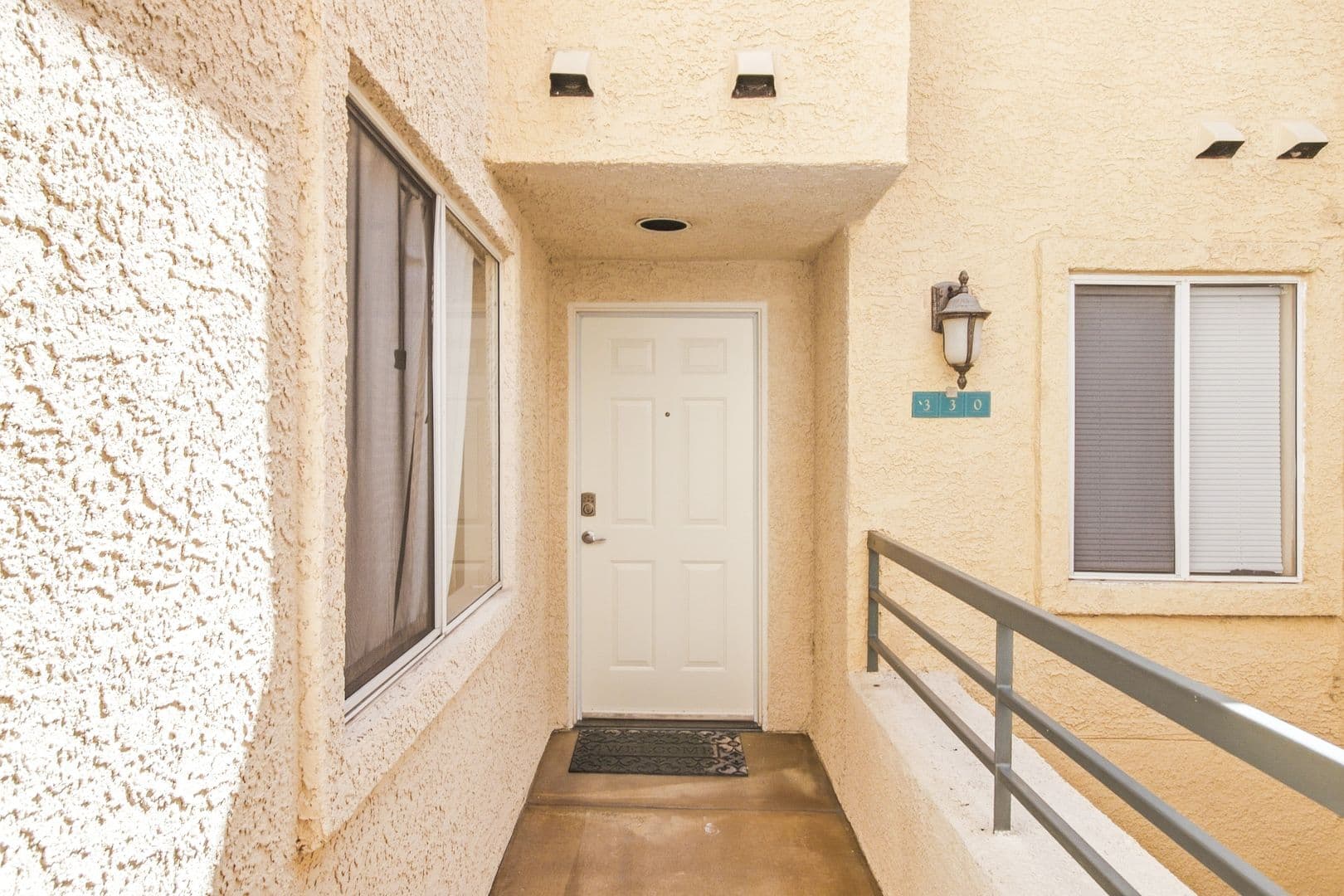 Las Vegas House: 210 E Flamingo Rd #330