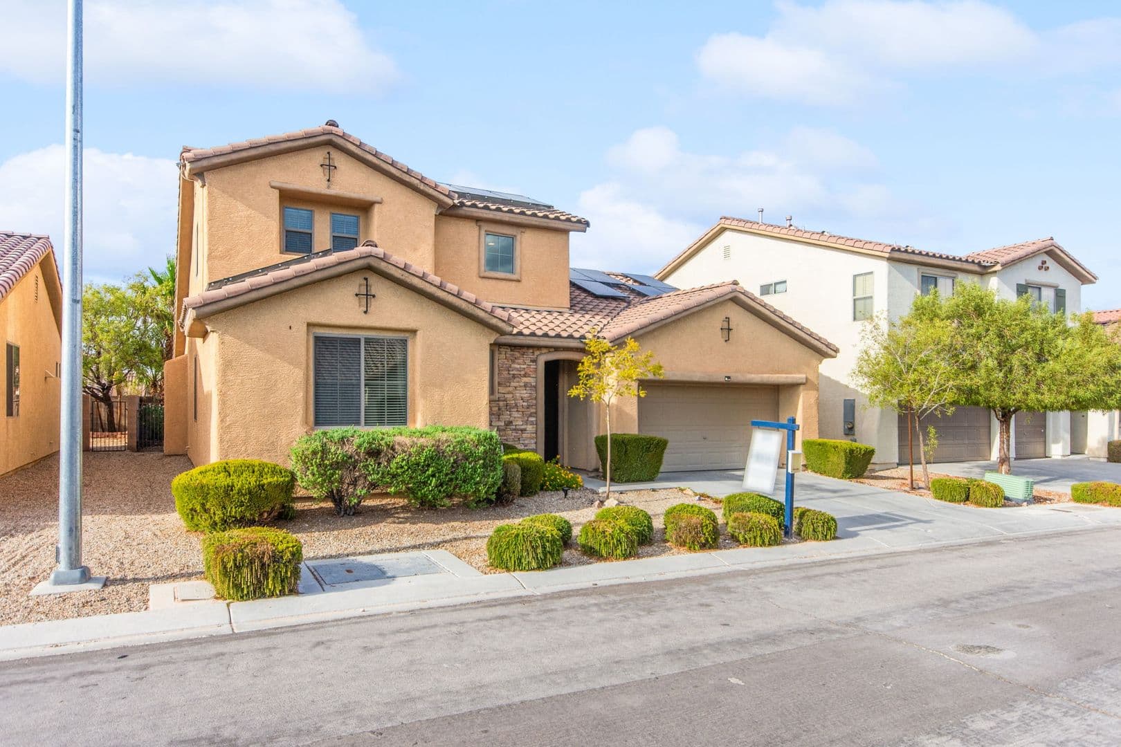 Las Vegas House: 7568 Stray Horse Ave