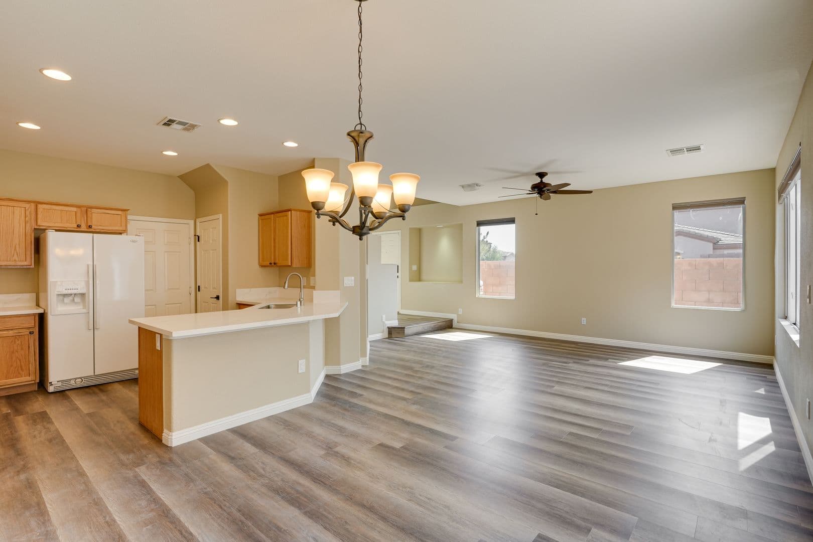 Henderson House: 703 Principle Point Ave