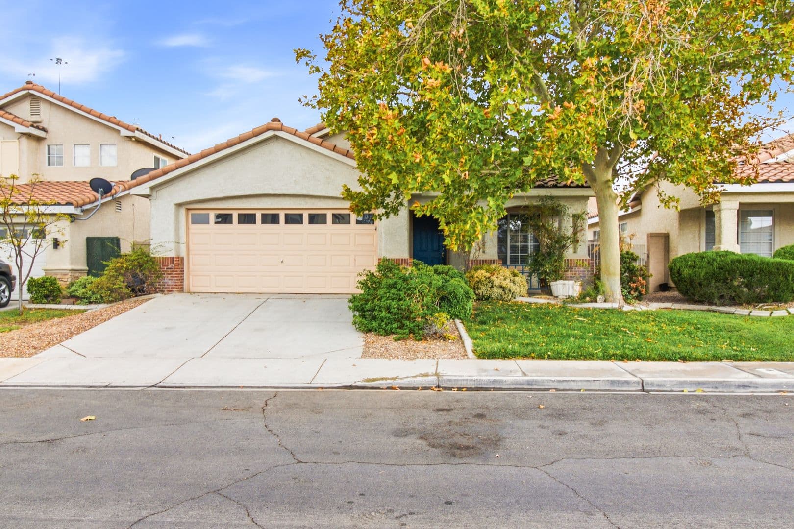 Henderson House: 2407 Worchester Rd