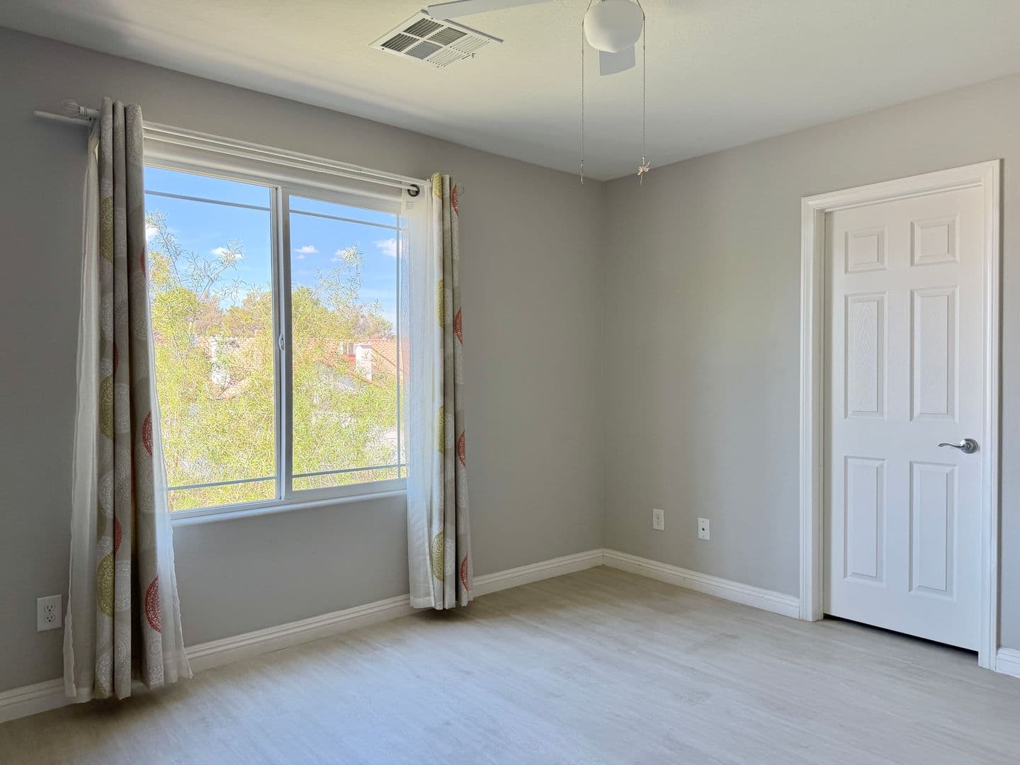 Las Vegas House: 2656 Duneville Street