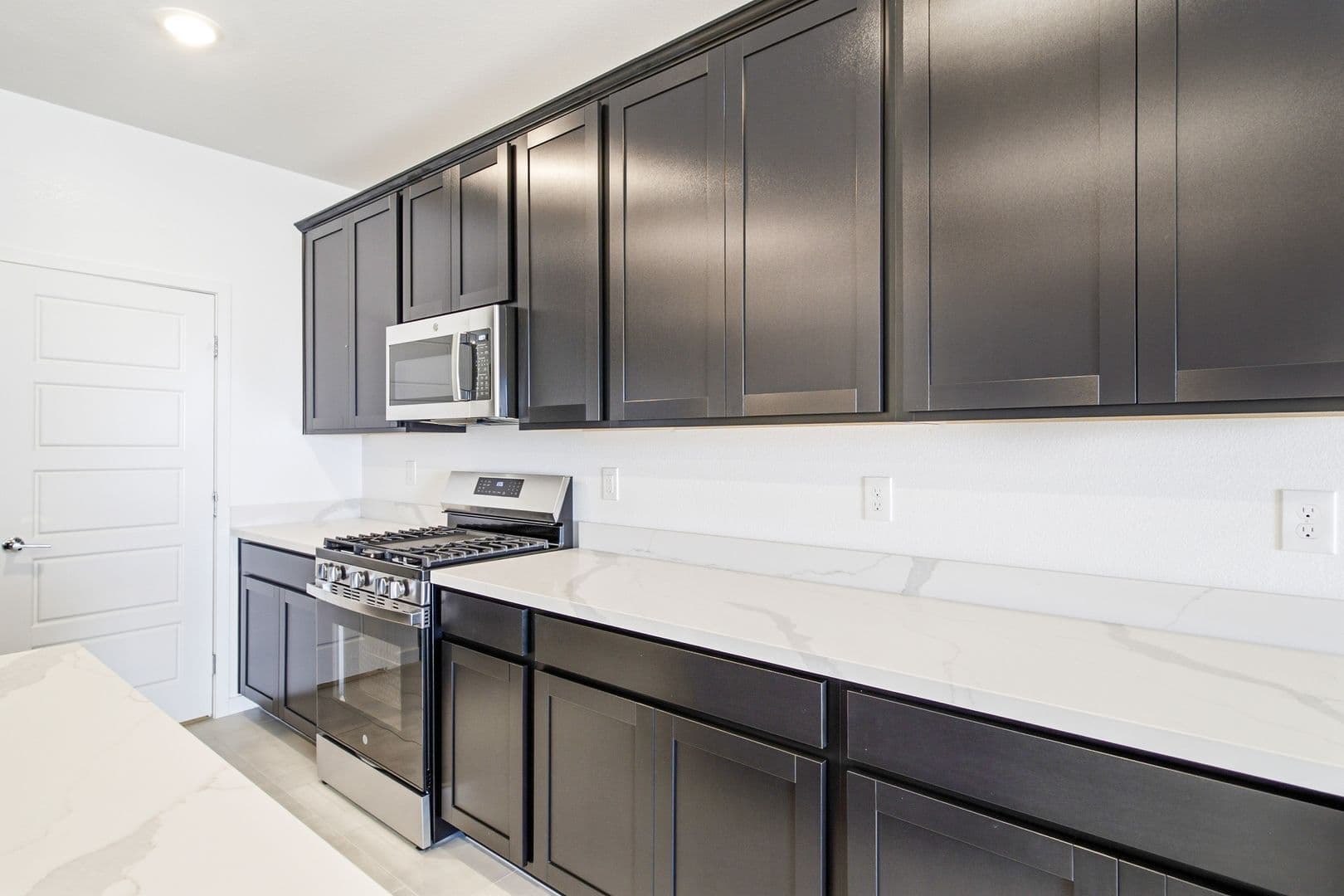 Henderson House: 320 Isla Enclave Way