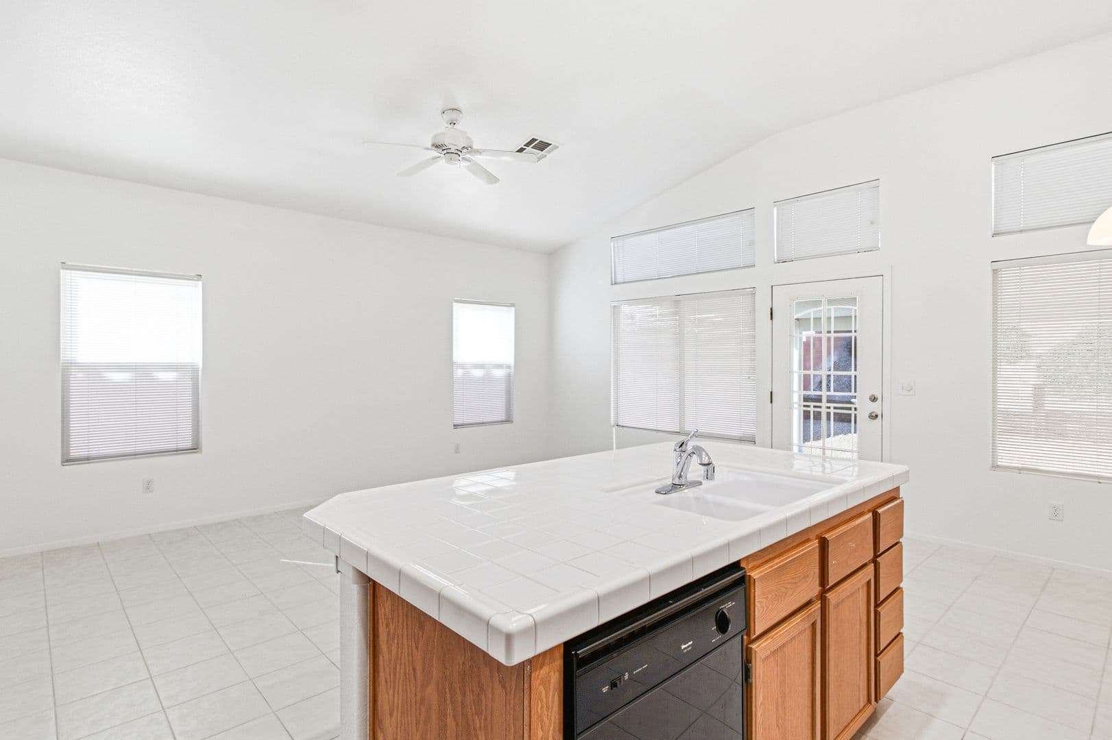 Las Vegas House: 3305 N Ariba St