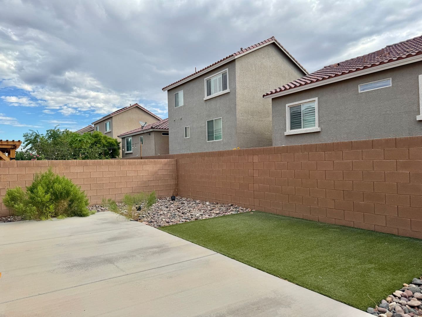 Las Vegas House: 10164 Cascadia Creek Street
