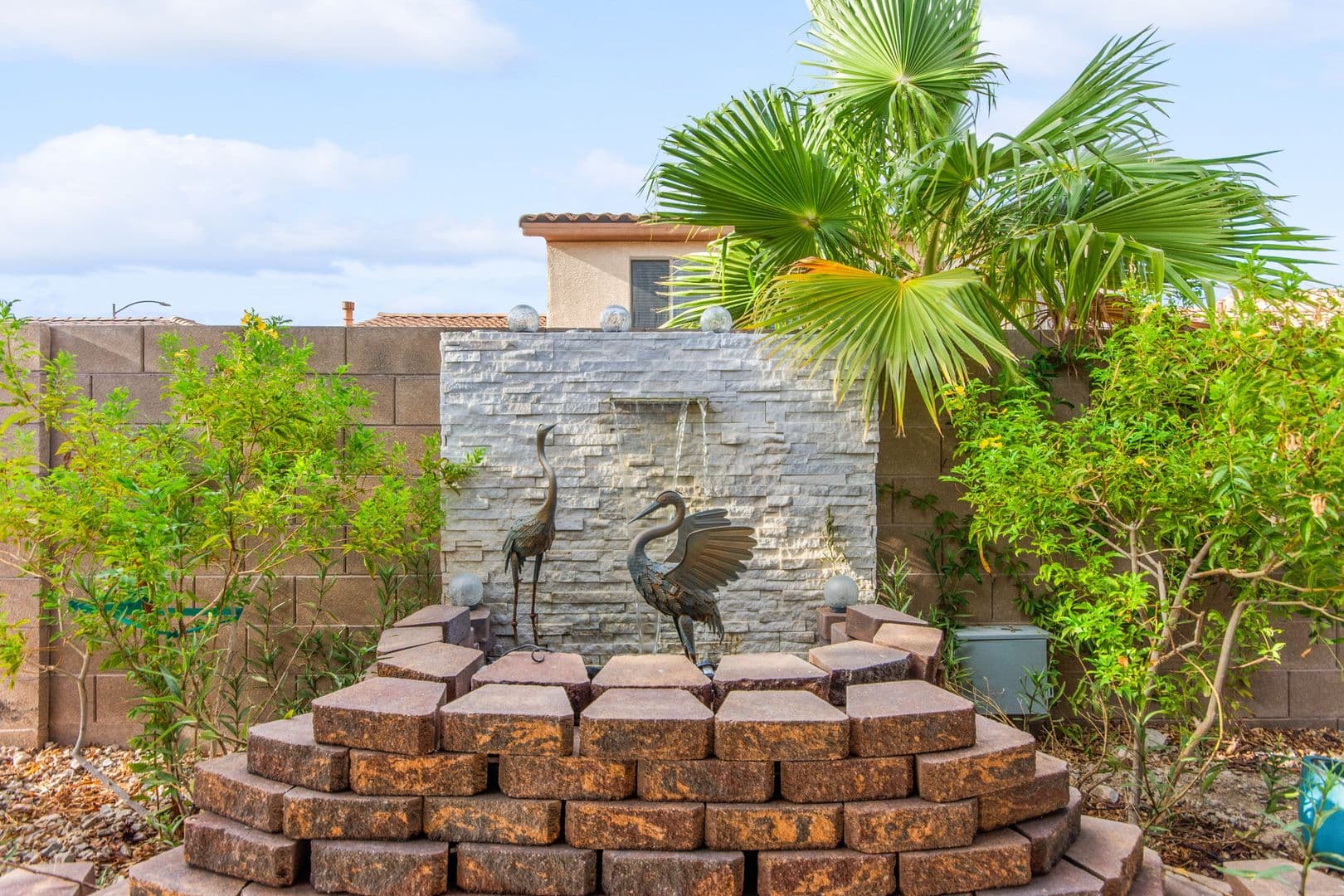 Las Vegas House: 7568 Stray Horse Ave