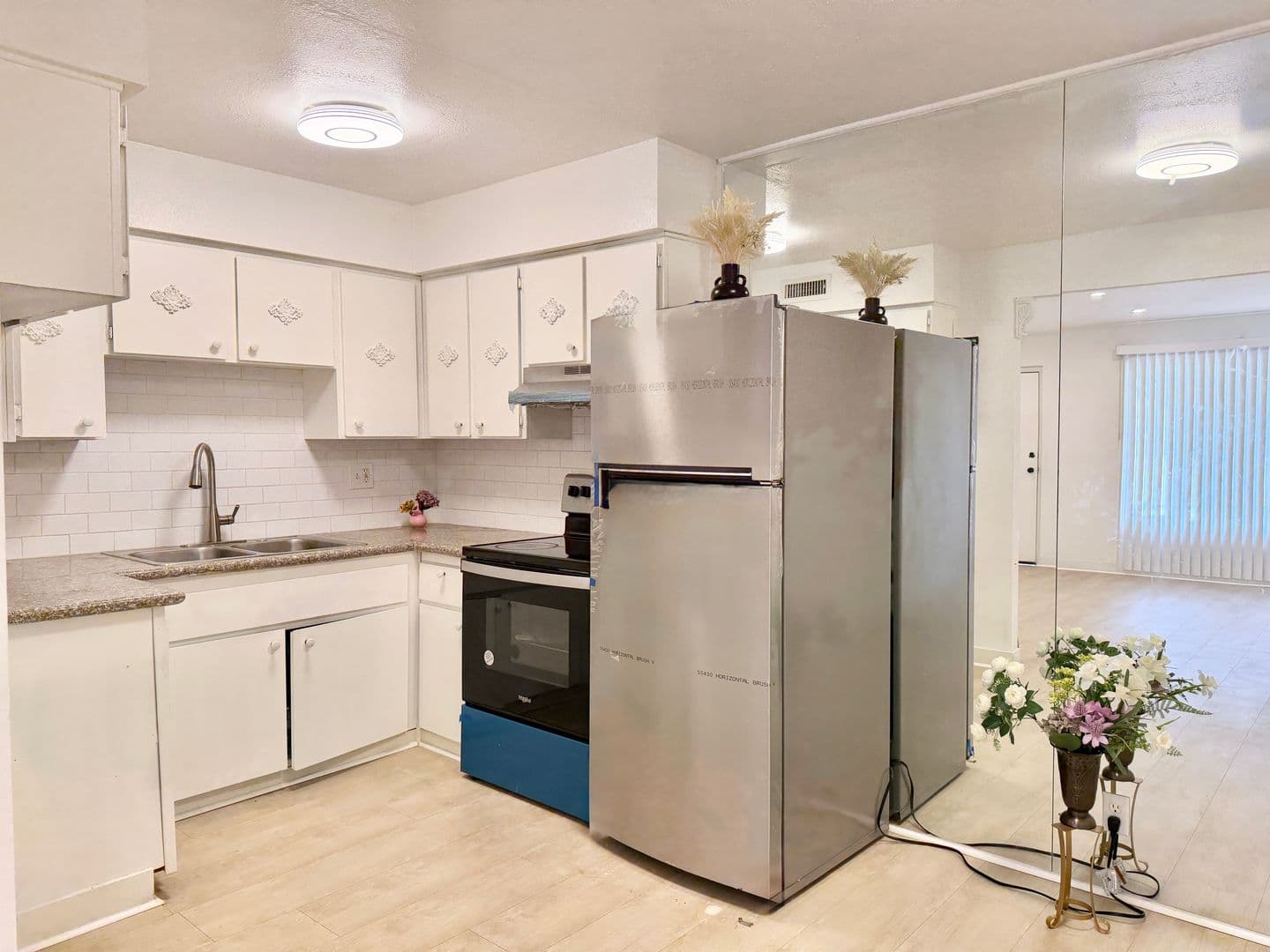 Las Vegas Condo: 575 S. Royal Crest Circle