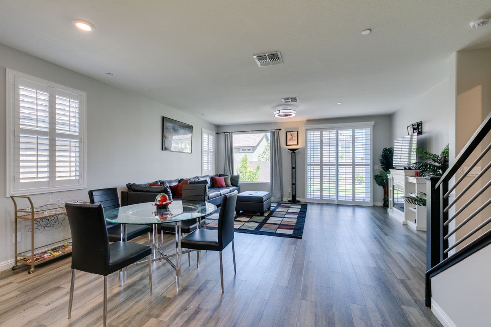 Henderson House: 3496 Calentina Ave