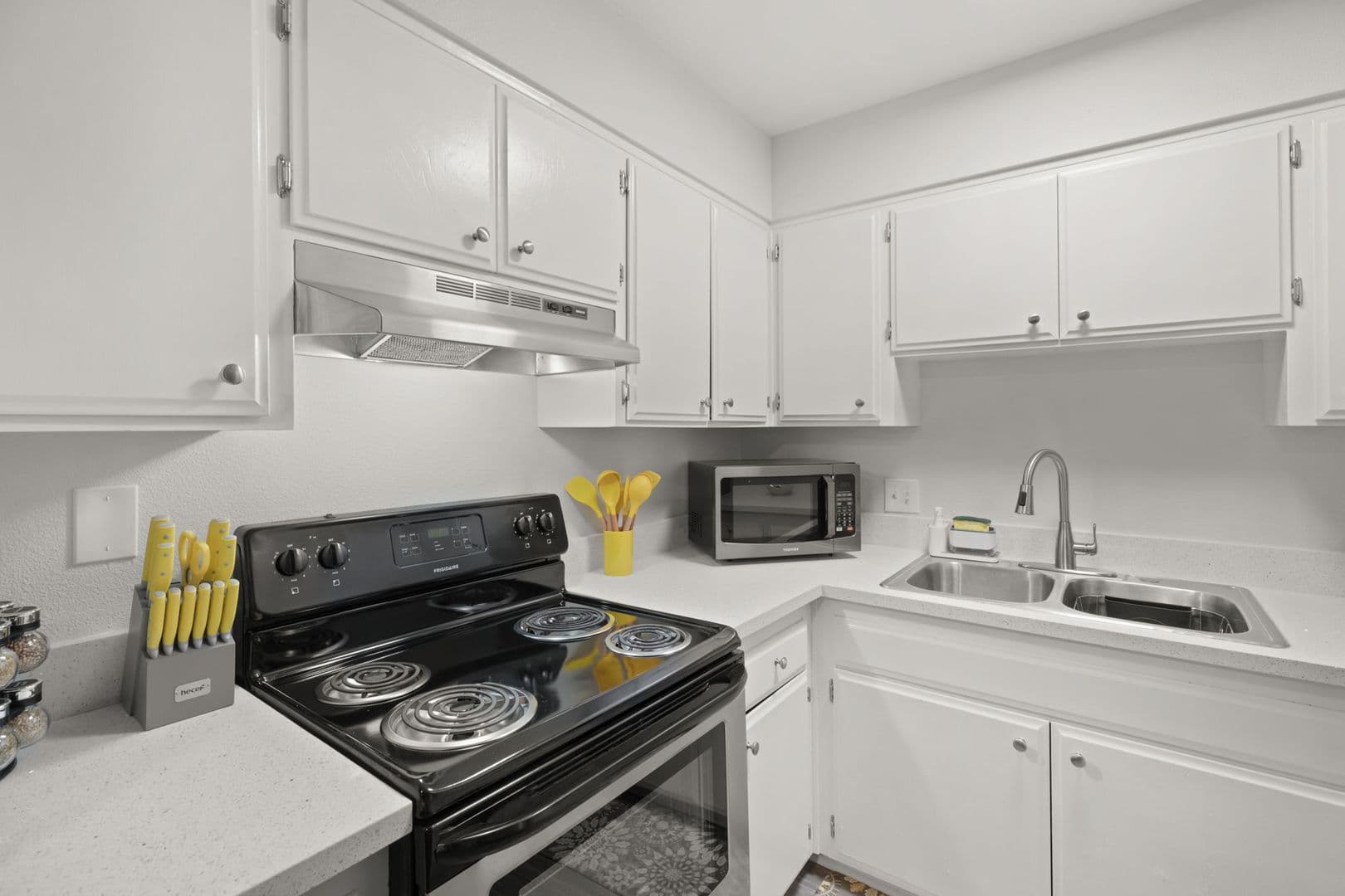 Las Vegas House: 615 S 10th St Unit B
