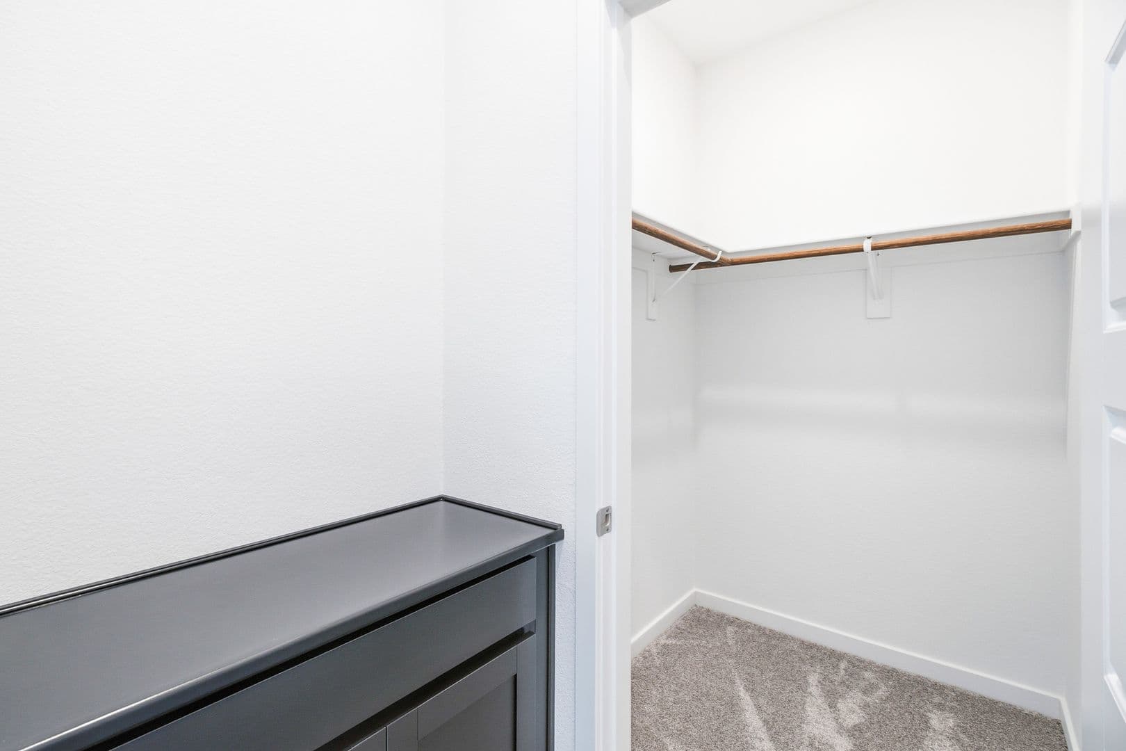 Henderson House: 320 Isla Enclave Way