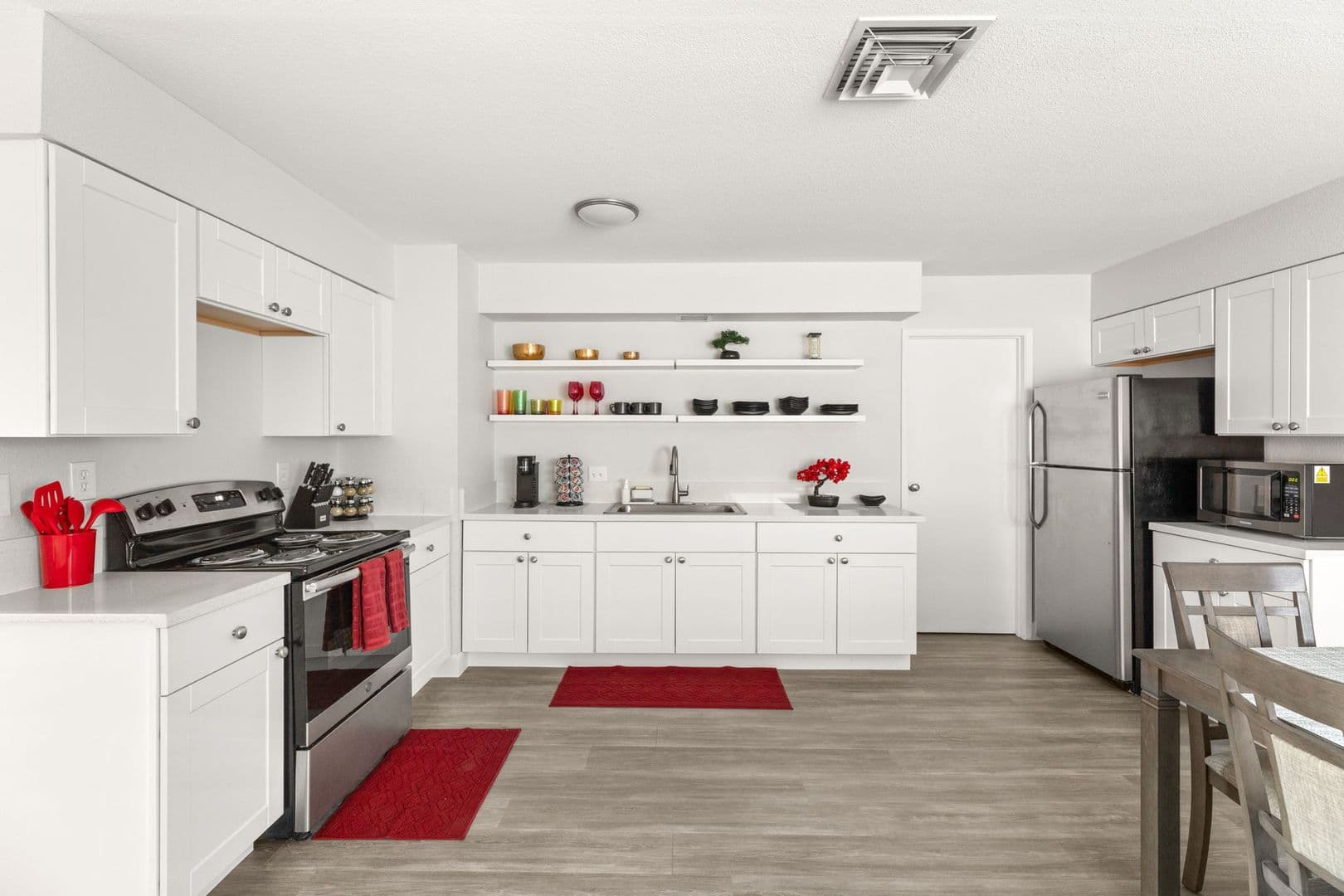Las Vegas House: 615 S 10th St Unit A