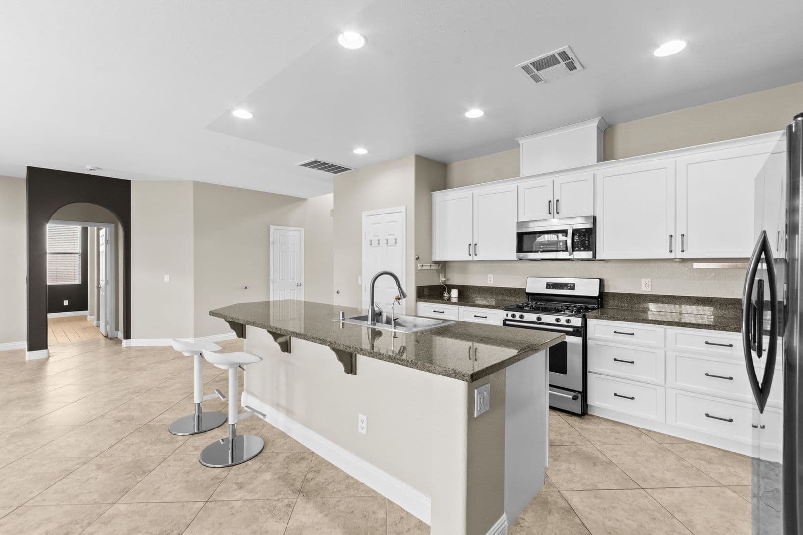 Las Vegas House: 7568 Stray Horse Ave