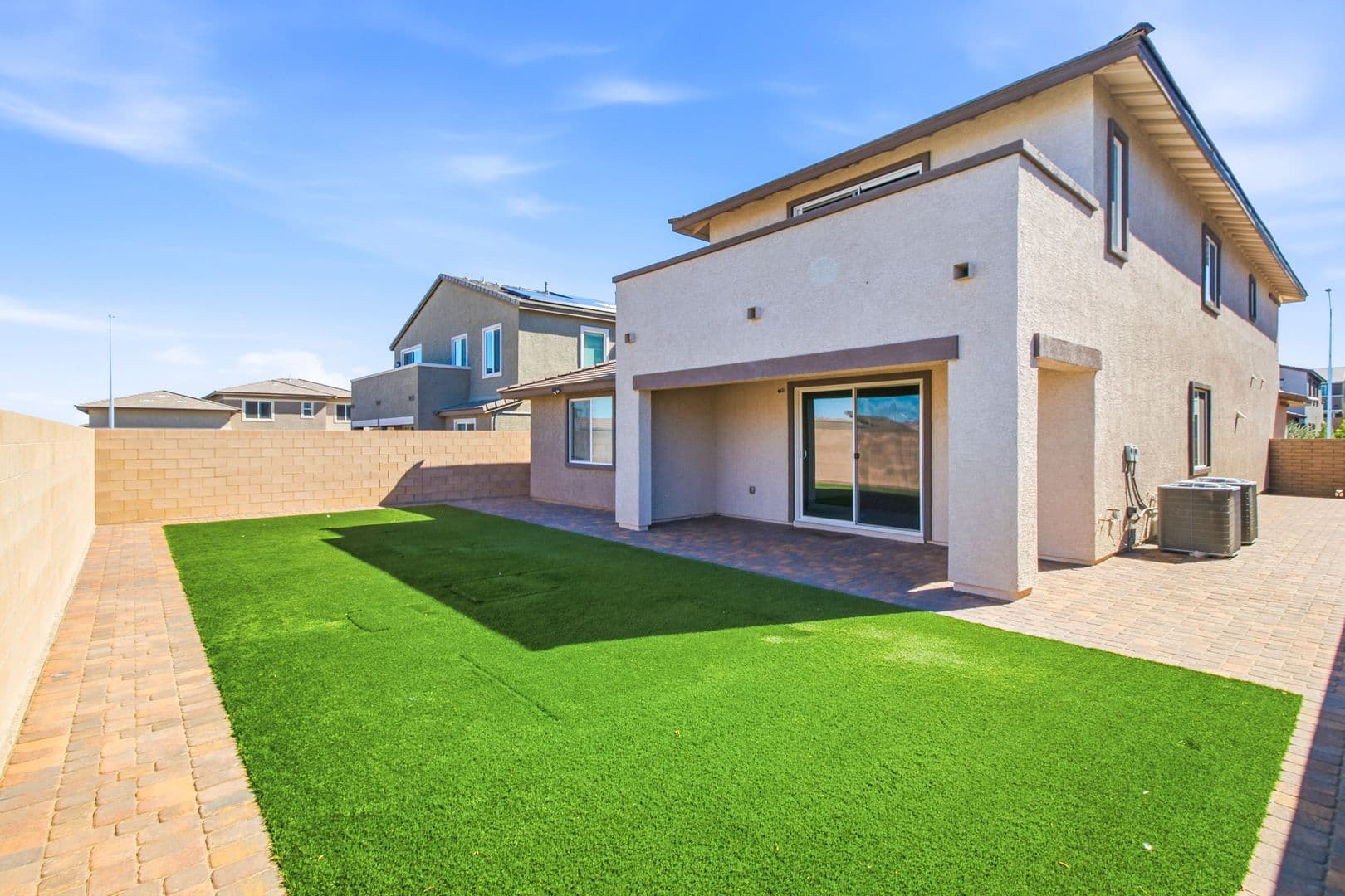 Henderson House: 320 Isla Enclave Way
