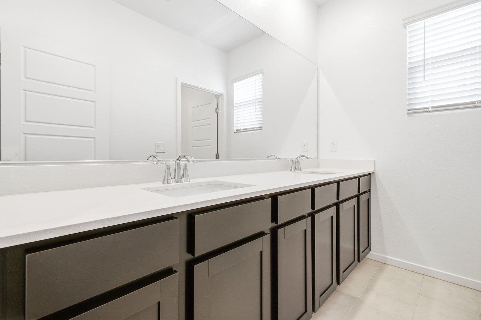 Henderson House: 320 Isla Enclave Way