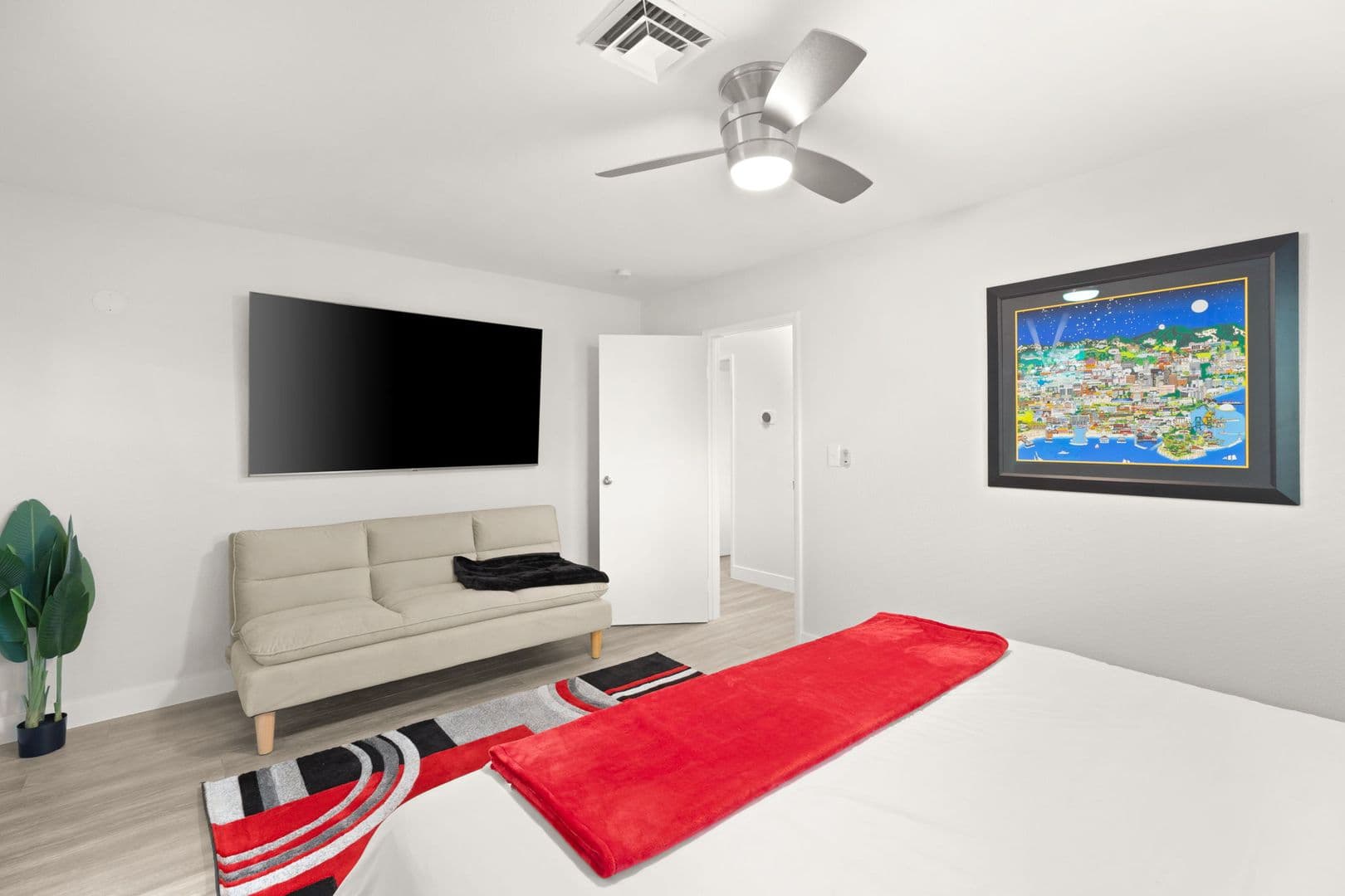 Las Vegas House: 615 S 10th St Unit A