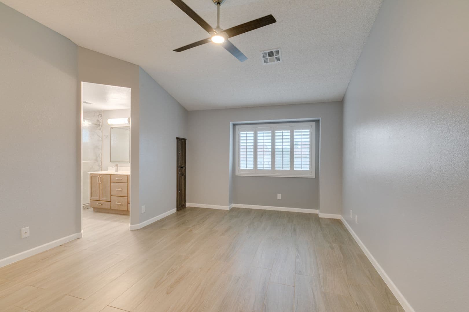 Henderson House: 540 Sutters Mill Rd