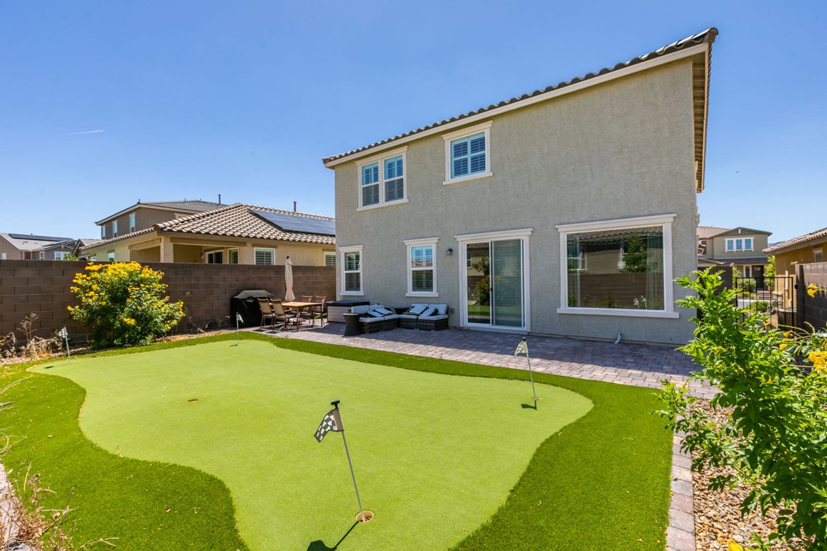 Henderson House: 3496 Calentina Ave