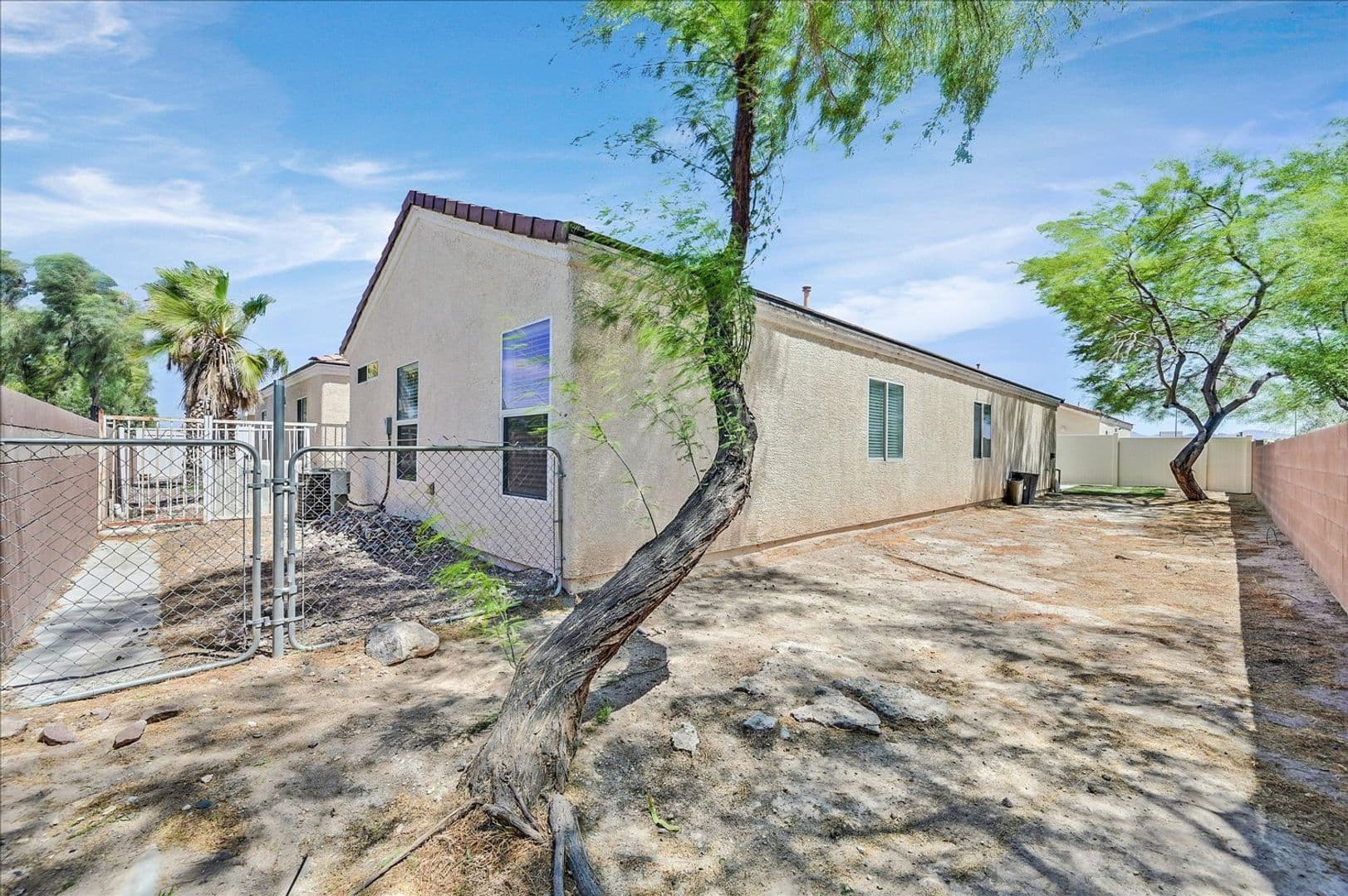 Las Vegas House: 1464 Amitola Ave