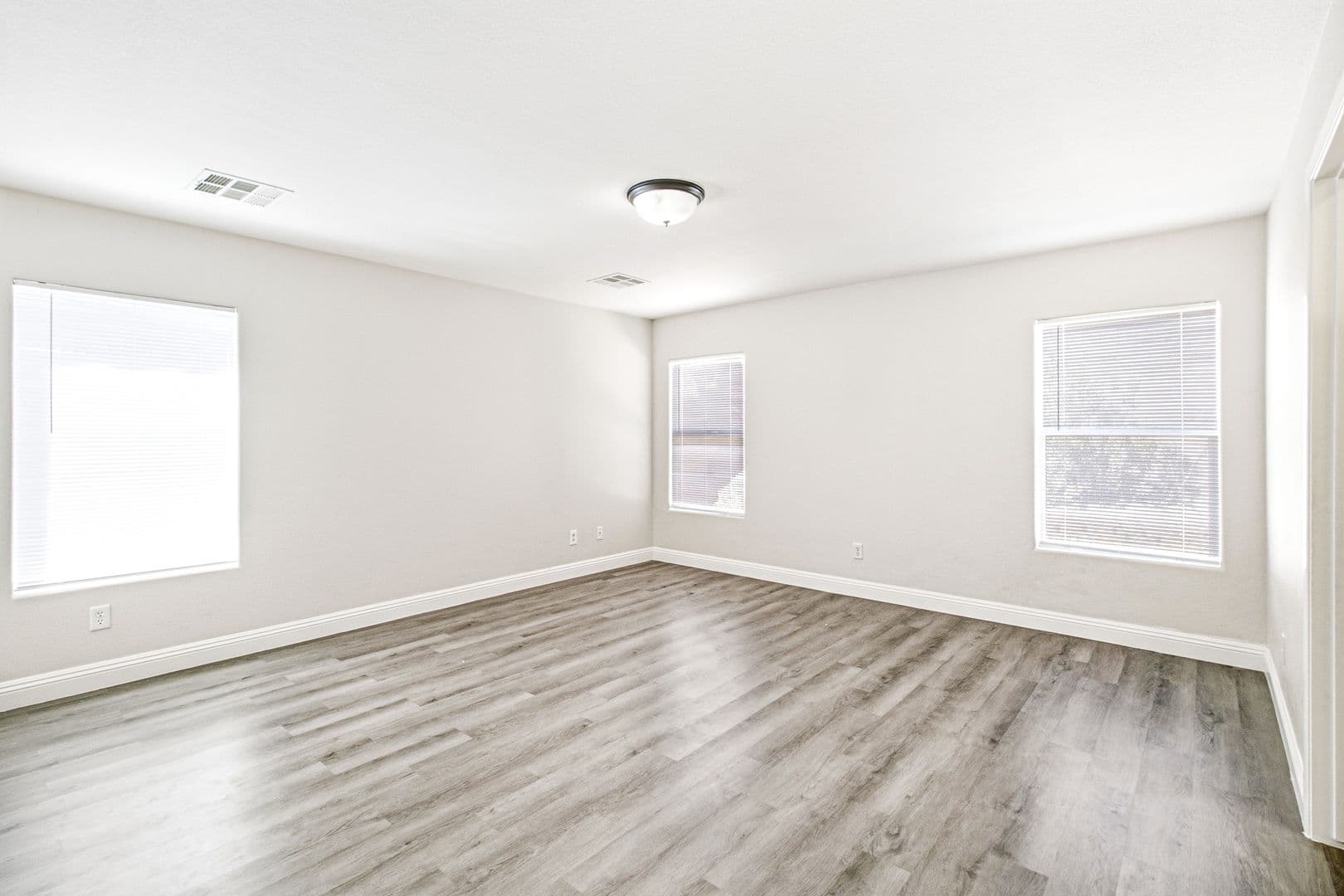 Henderson House: 183 White Butte