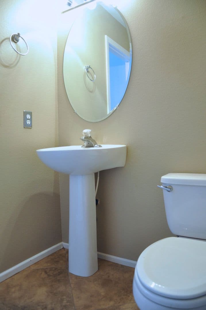 Henderson House: 1275 Dove Tree Court