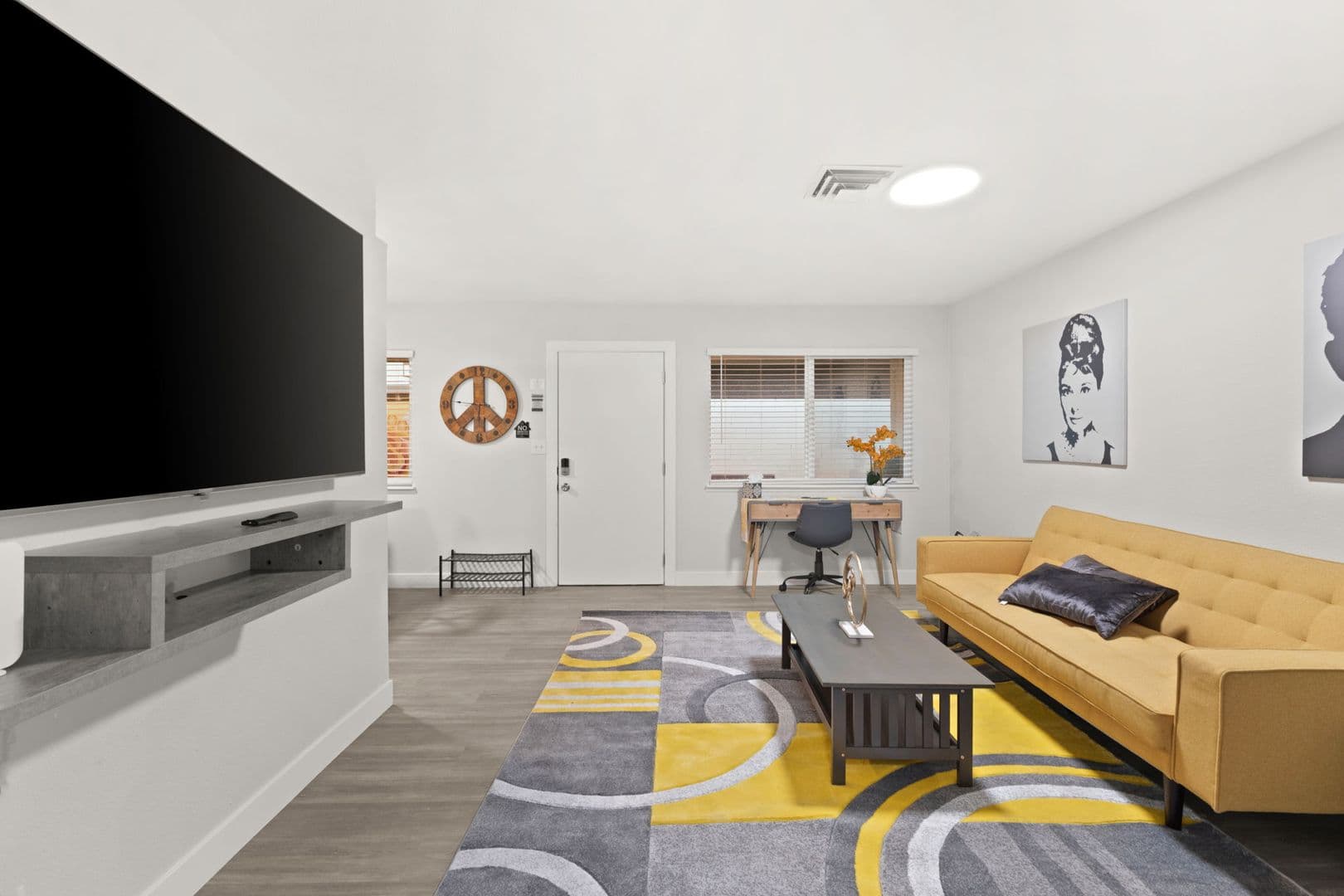 Las Vegas House: 615 S 10th St Unit B