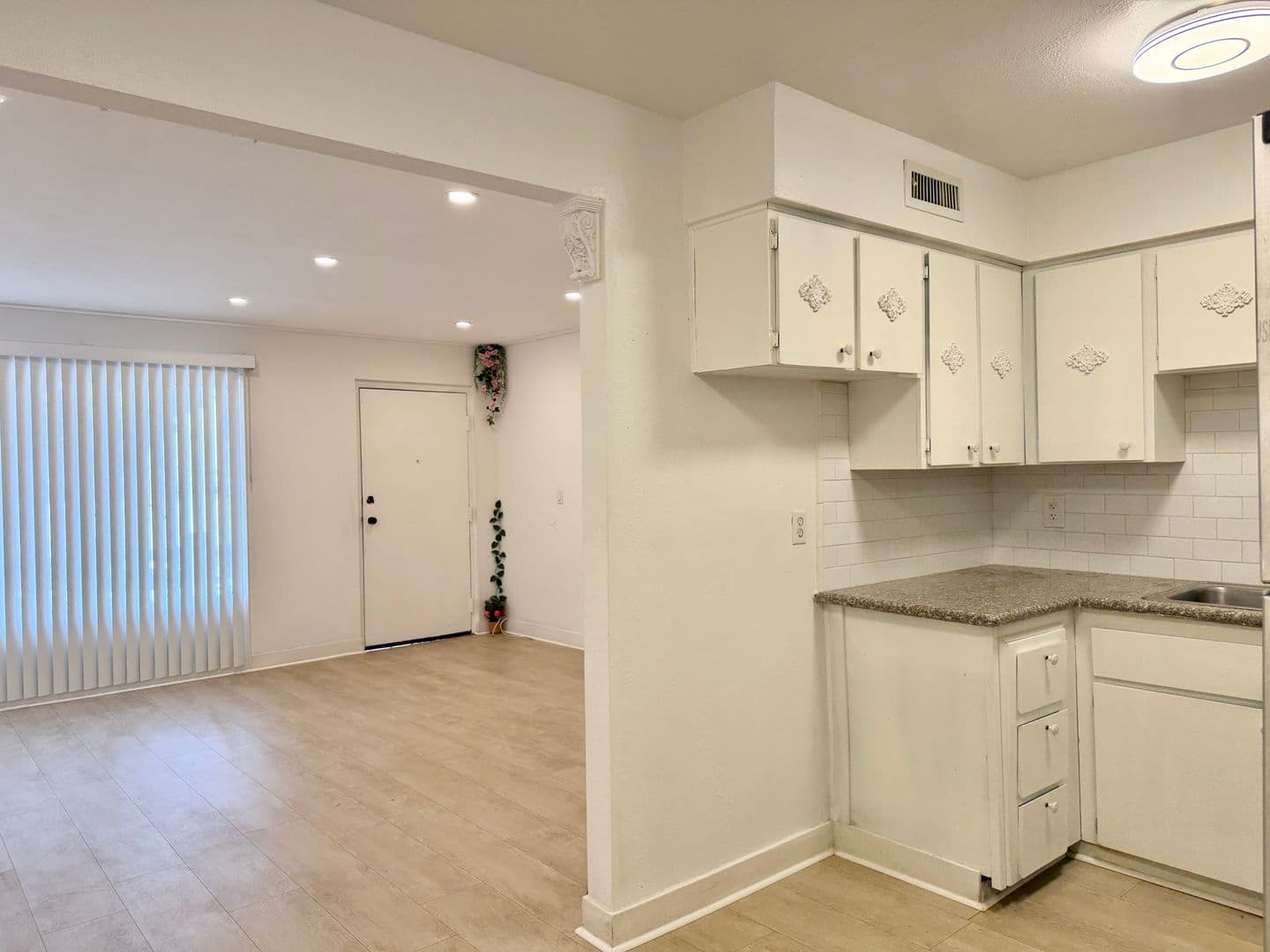 Las Vegas Condo: 575 S. Royal Crest Circle