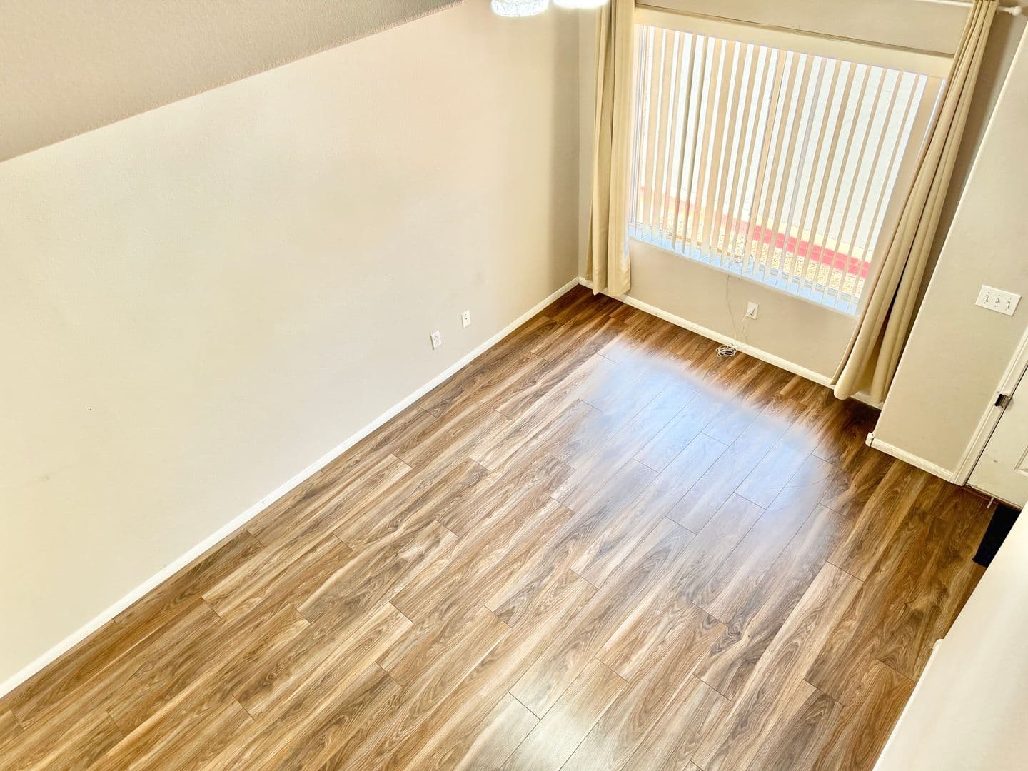 Henderson Townhome: 62 Blue Beak Way