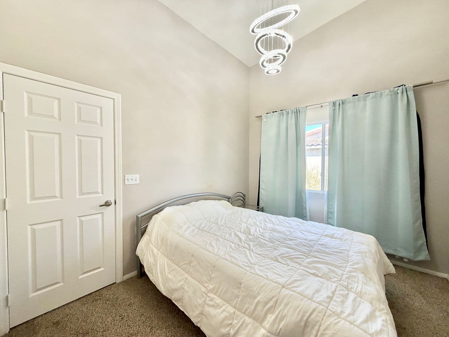 Henderson Townhome: 62 Blue Beak Way