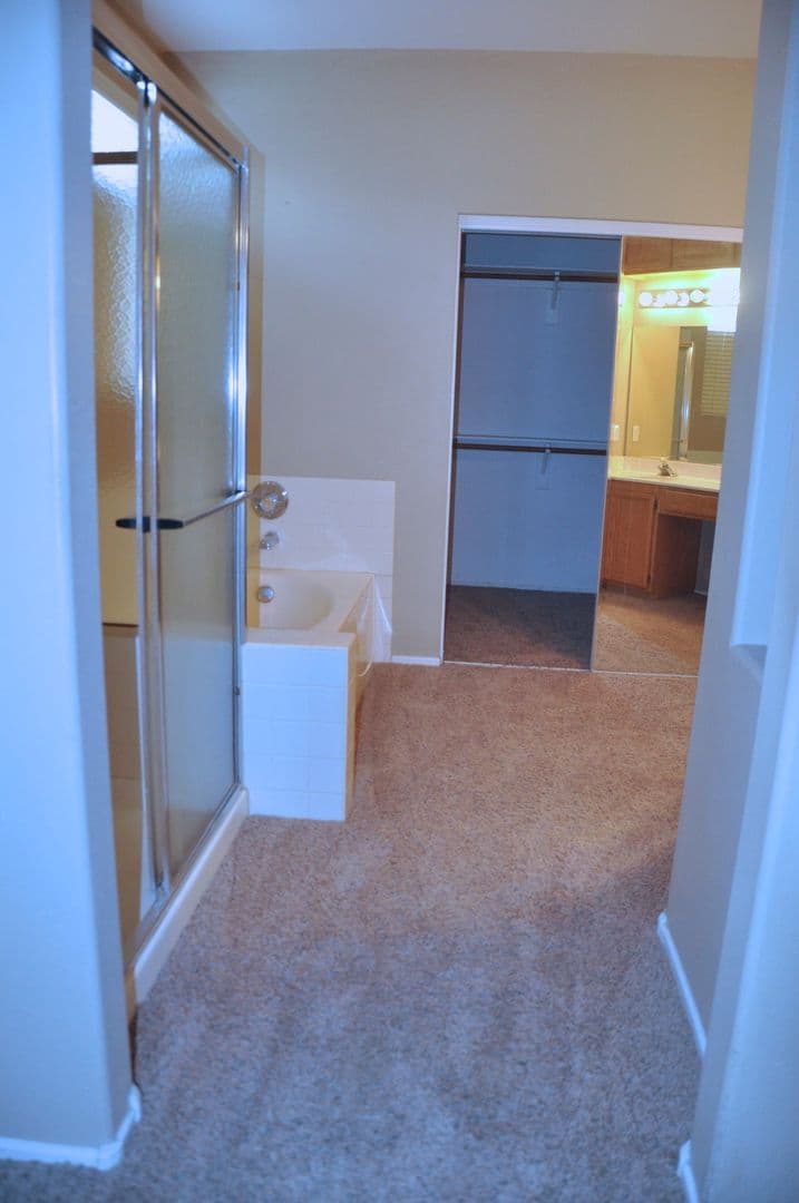 Henderson House: 1275 Dove Tree Court