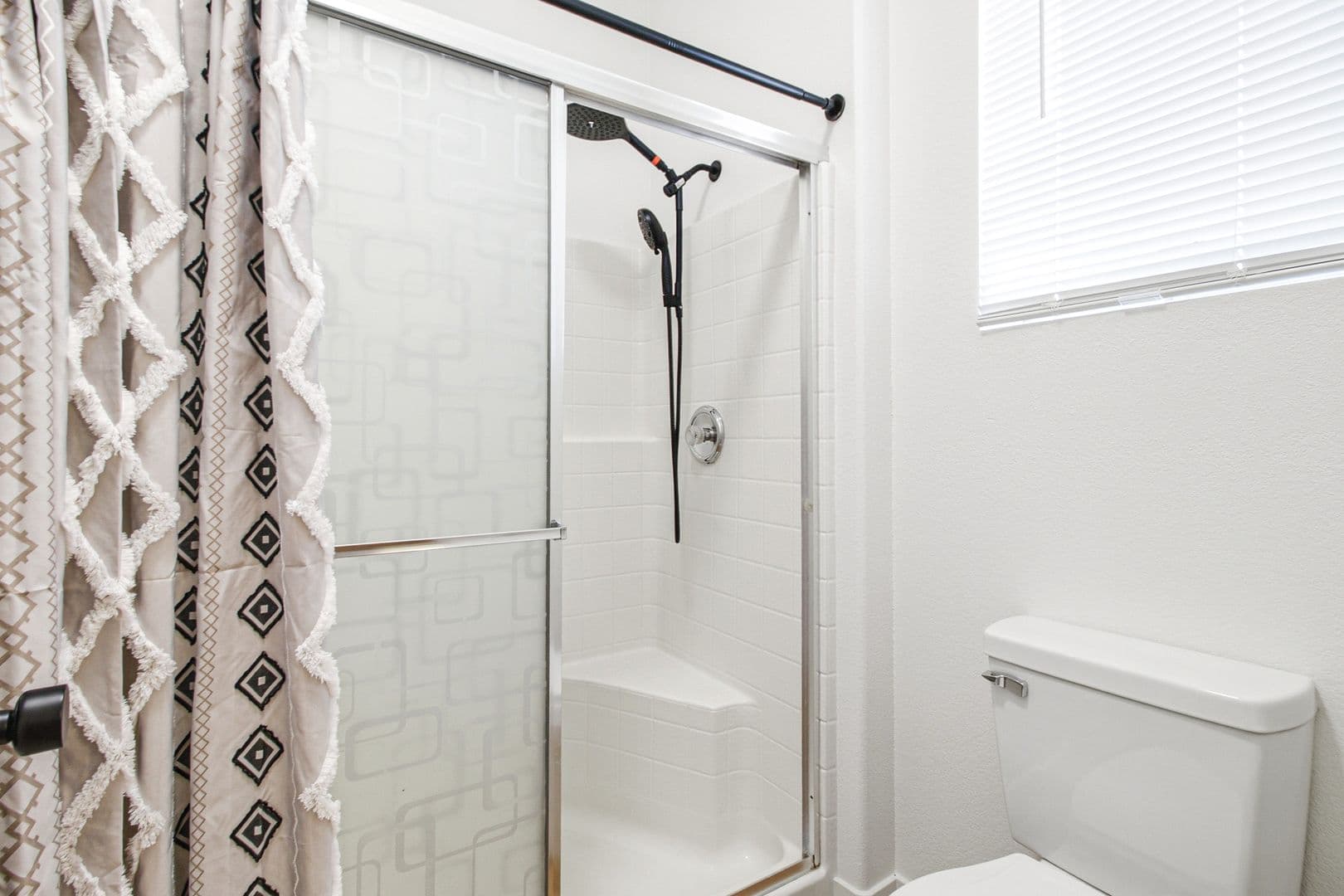 Henderson House: 2760 Saigon Dr